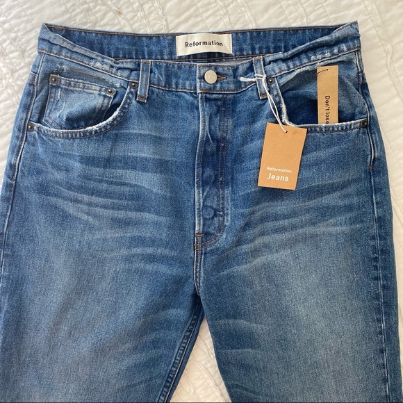 NWT Reformation Cynthia Straight Leg Jean in Antigua - Picture 3 of 12